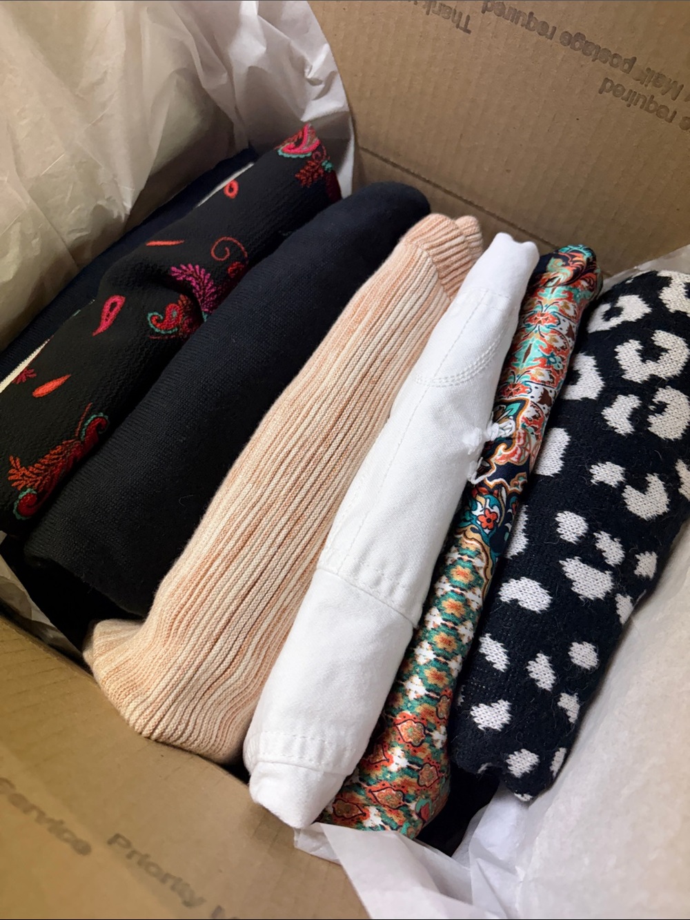 📦 Reseller Mystery Bundle 📦 5 Pound • 7 Pieces • Mixed Sizes